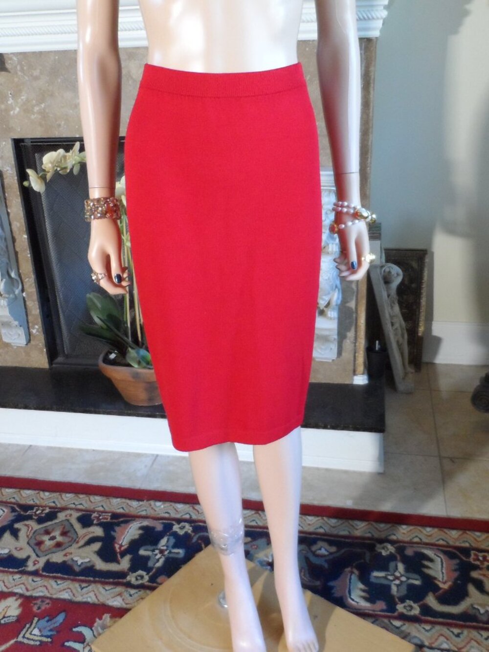 New St. John Collection Red Santana Knit Skirt Suit Black Trim Sizes 4/6 - Picture 8 of 16
